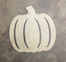 Load image into Gallery viewer, 11.5" Slotted Pumpkin For Rounds Wood Cutouts