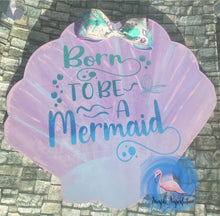 Load image into Gallery viewer, 18.5" x 17" Seashell Door Hanger Wood Craft Blank