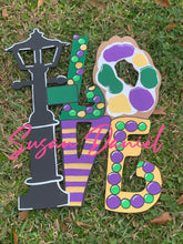 Load image into Gallery viewer, 22" Street Lamp and LOVE King Cake Mardi Gras Door Hanger Wood Craft Blank