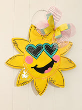Load image into Gallery viewer, 18.5" Sunflower or Poinsettia Blank Wood Door Hanger Craft Blank