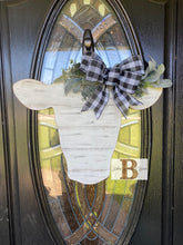 Load image into Gallery viewer, 20” Shiplap Cow Head Door Hanger Wood Cutout
