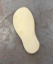 Load image into Gallery viewer, 3.5" Single Flip Flop For 19" Rounds Wood Cutouts