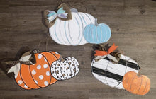 Load image into Gallery viewer, 19" x 11.5" Double Pumpkin WITH LINES Door Hanger Wood Craft Blank